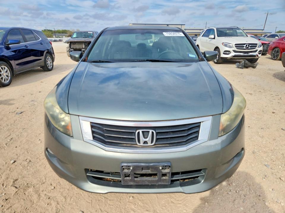 70858976 :رقم المزاد ، 1HGCP36898A089260 vin ، 2008 Honda Accord مزاد بيع