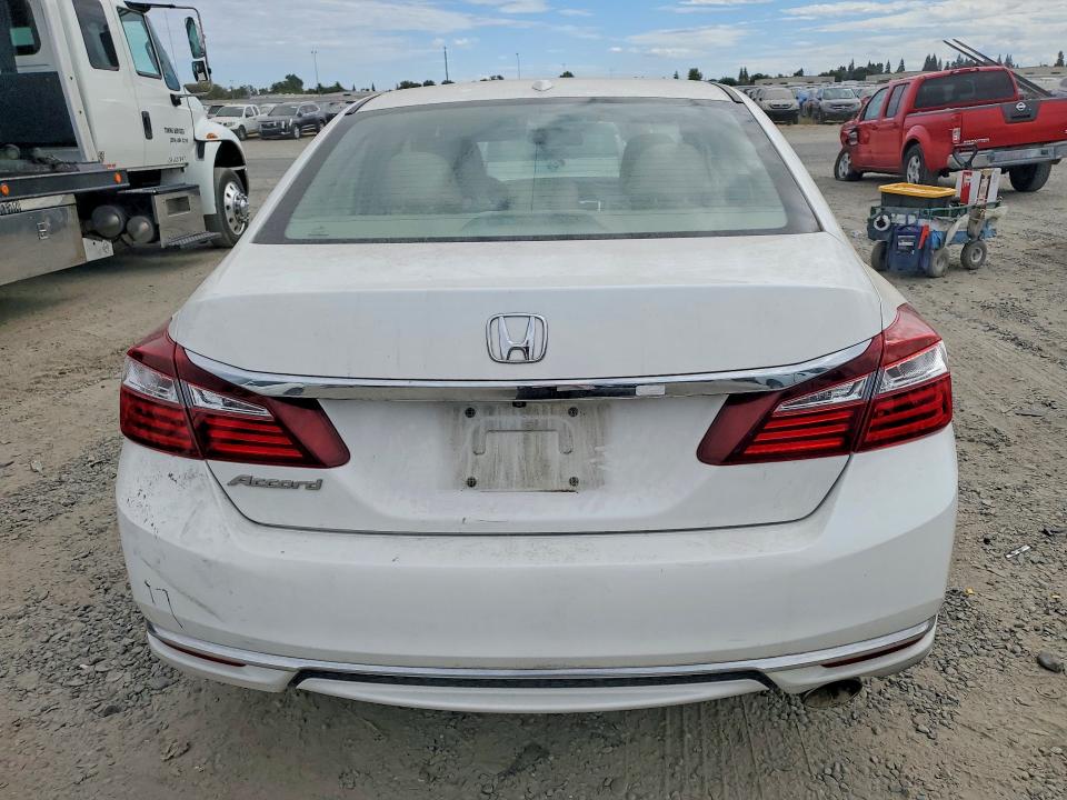 Продажа на аукционе авто 2017 Honda Accord, vin: 1HGCR2F86HA125894, номер лота: 67445426