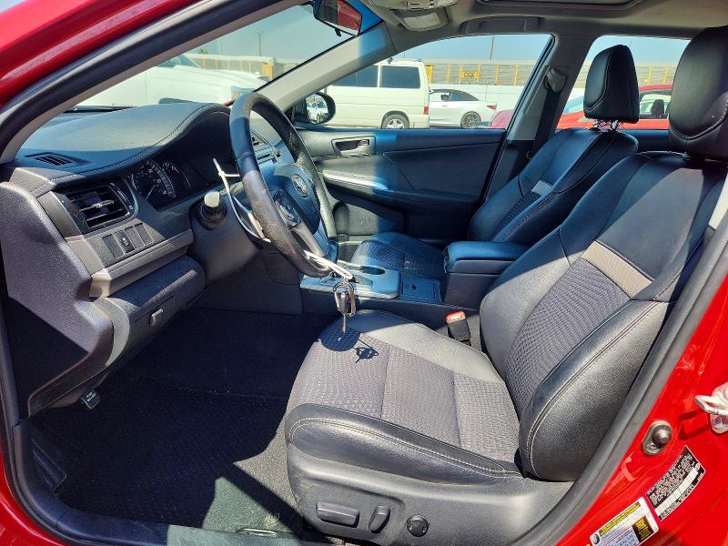 70096356 :رقم المزاد ، 4T1BF1FK7CU624831 vin ، 2012 Toyota Camry مزاد بيع