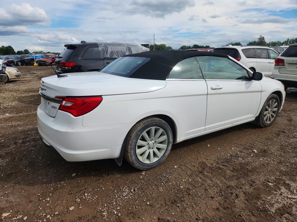 69430336 :رقم المزاد ، 1C3BCBEB1CN121931 vin ، 2012 Chrysler 200 مزاد بيع