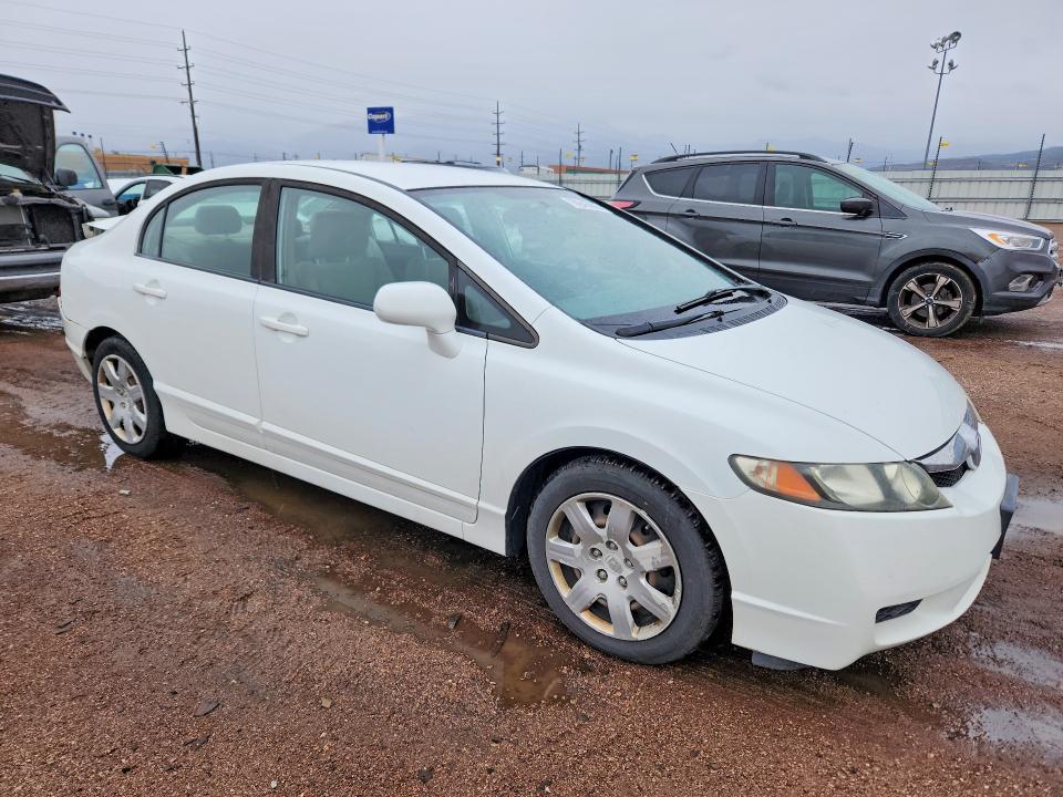 70945906 :رقم المزاد ، 19XFA1F58AE067471 vin ، 2010 Honda Civic مزاد بيع