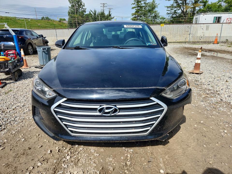 2017 Hyundai Elantra მანქანა იყიდება აუქციონზე, vin: KMHD84LF8HU406142, აუქციონის ნომერი: 69992326