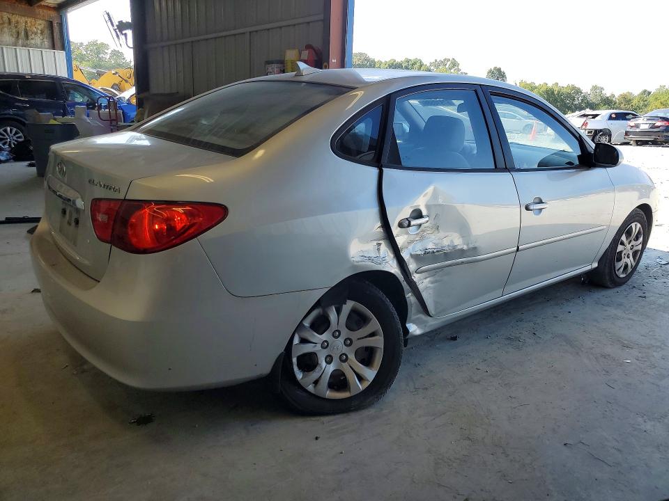 67910586 :رقم المزاد ، KMHDU4AD8AU942429 vin ، 2010 Hyundai Elantra مزاد بيع