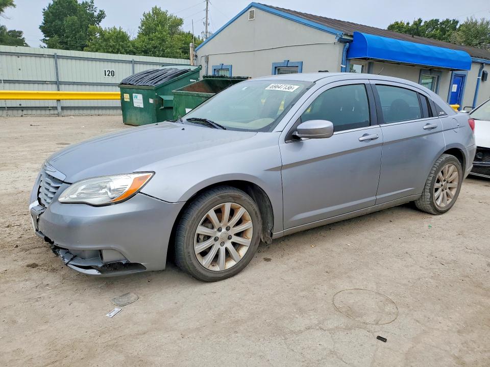 Auction sale of the 2014 Chrysler 200, vin: 1C3CCBBG0EN144754, lot number: 69647136