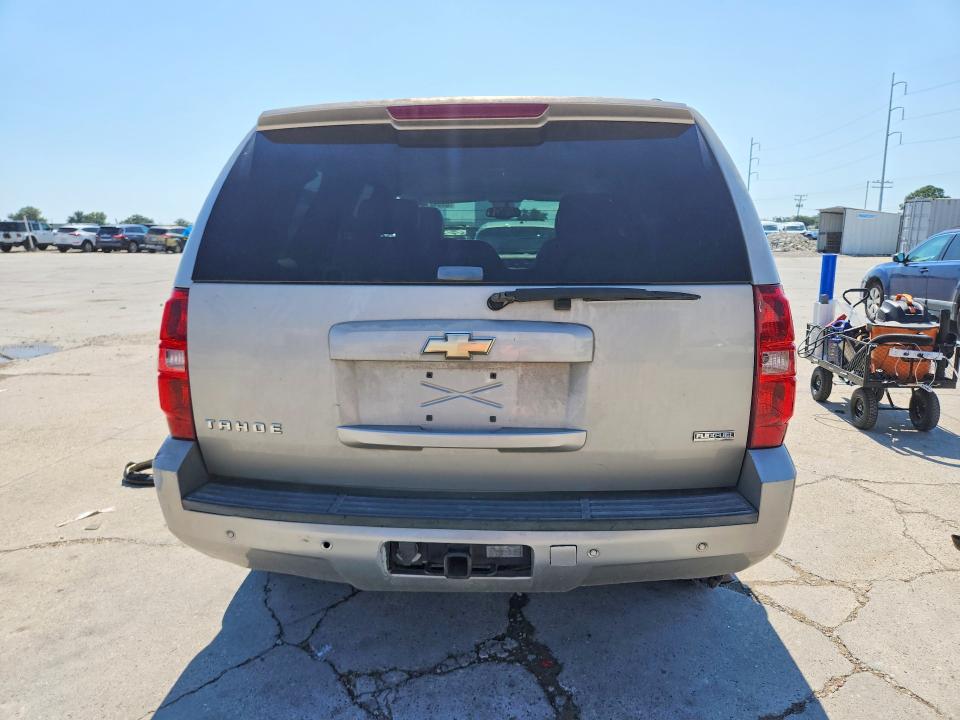 Продаж на аукціоні авто 2007 Chevrolet Tahoe, vin: 1GNFC13067R257695, номер лоту: 69592196