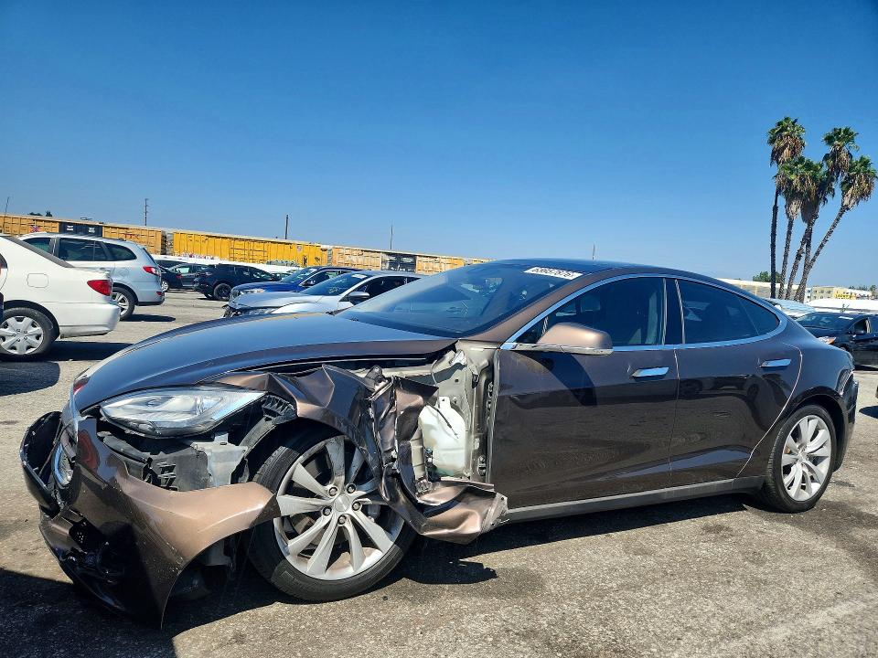 Auction sale of the 2014 Tesla Model S, vin: 5YJSA1H16EFP61004, lot number: 65957876