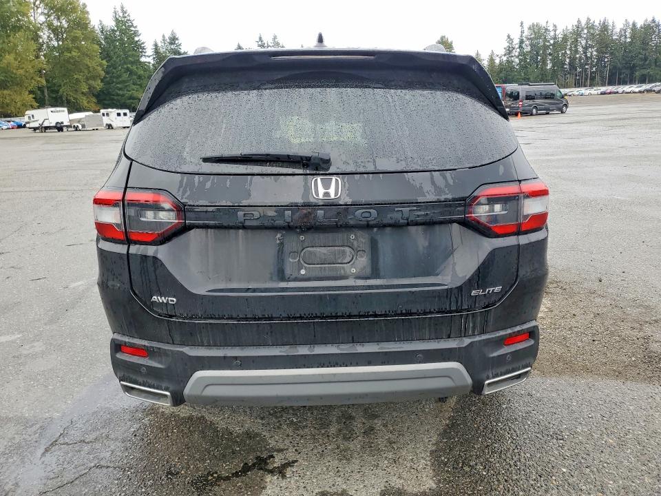 Продажа на аукционе авто 2023 Honda Pilot, vin: 5FNYG1H84PB040222, номер лота: 69819146