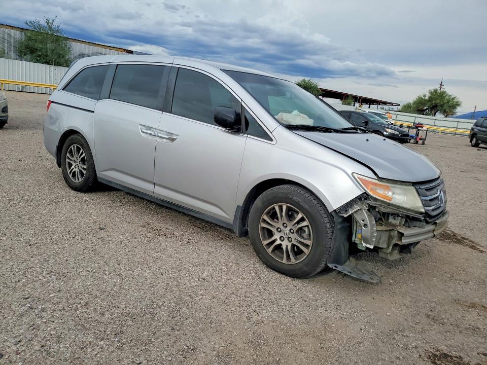 Продаж на аукціоні авто 2013 Honda Odyssey, vin: 5FNRL5H68DB056201, номер лоту: 70153746