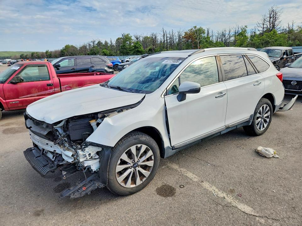 67729806 :رقم المزاد ، 4S4BSETC5J3212488 vin ، 2018 Subaru Outback مزاد بيع