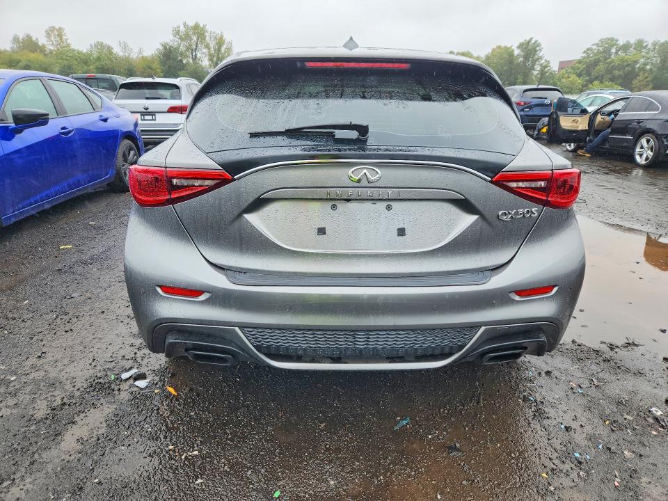 70818146 :رقم المزاد ، SJKCH5CP6HA028948 vin ، 2017 Infiniti Qx30 مزاد بيع