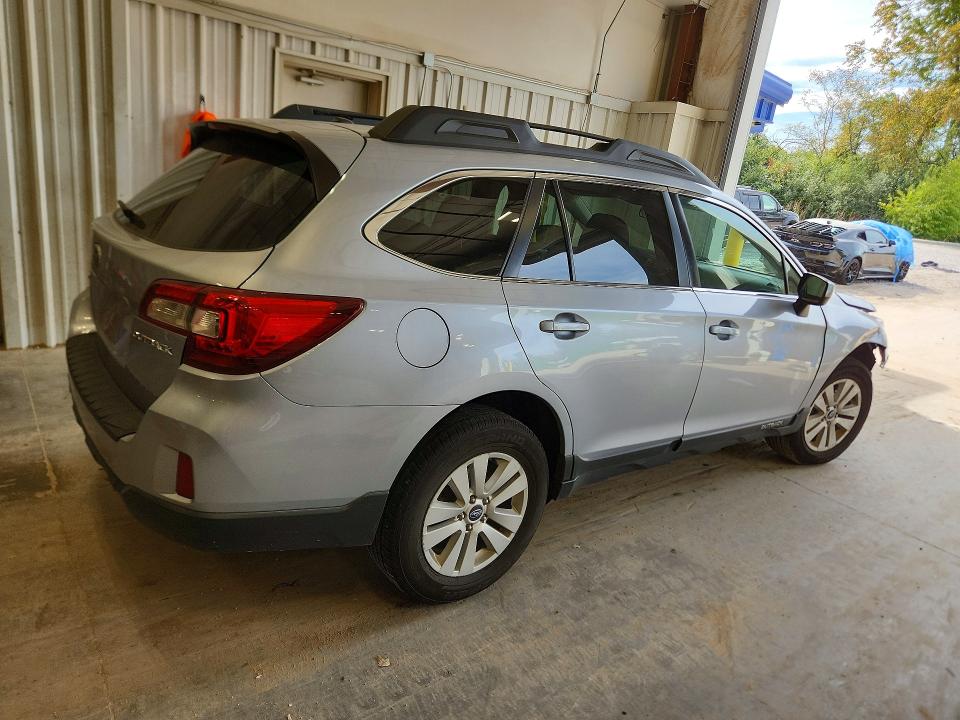 2015 Subaru Outback მანქანა იყიდება აუქციონზე, vin: 4S4BSBCC1F3329815, აუქციონის ნომერი: 70274306