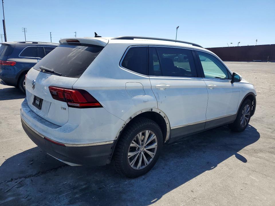 Продаж на аукціоні авто 2018 Volkswagen Tiguan, vin: 3VV3B7AX2JM074161, номер лоту: 67867966