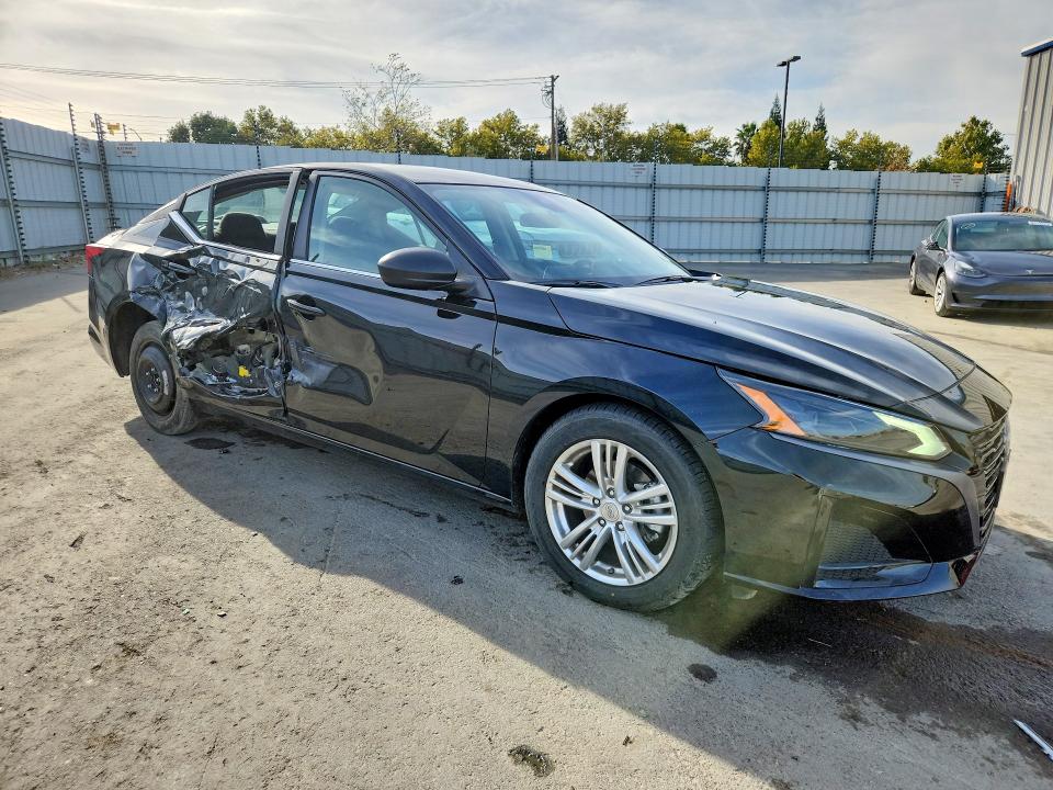 70508046 :رقم المزاد ، 1N4BL4DV3TN353505 vin ، 2026 Nissan Altima مزاد بيع