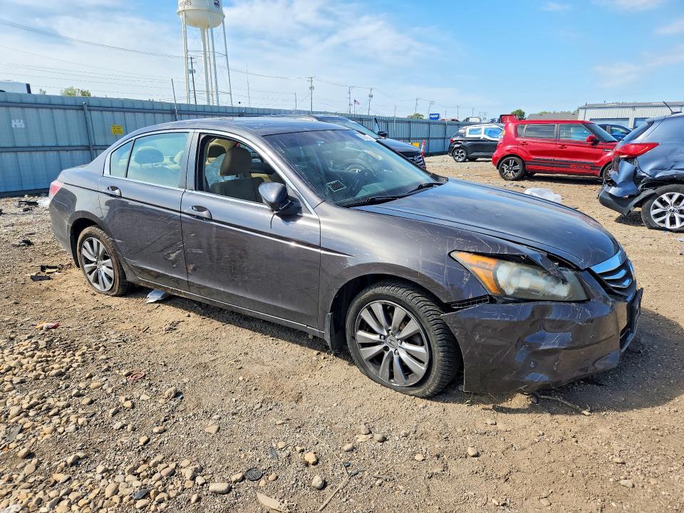 2011 Honda Accord მანქანა იყიდება აუქციონზე, vin: 1HGCP2F76BA132719, აუქციონის ნომერი: 68354666