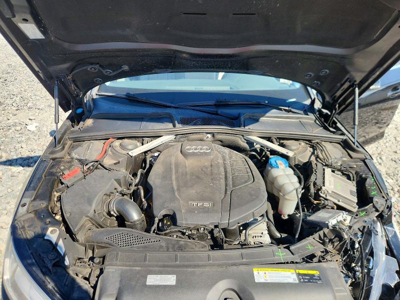 Продаж на аукціоні авто 2019 Audi A4, vin: WAUHMAF43KN004571, номер лоту: 70411306
