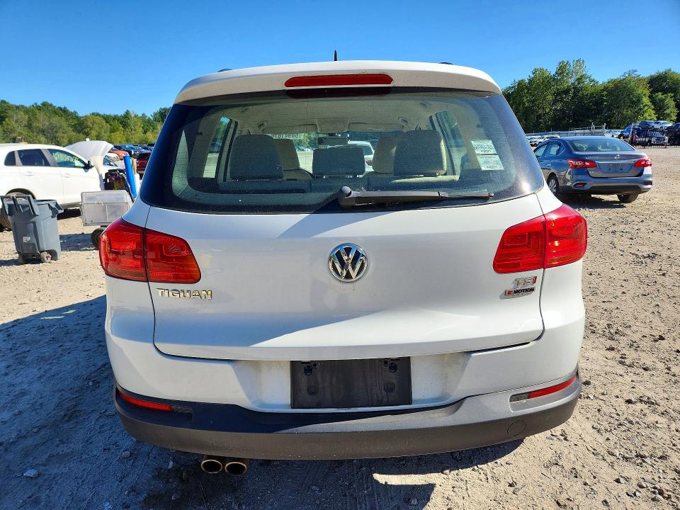 Aukcja sprzedaży 2016 Volkswagen Tiguan, vin: WVGBV7AX1GW525893, numer aukcji: 68941676
