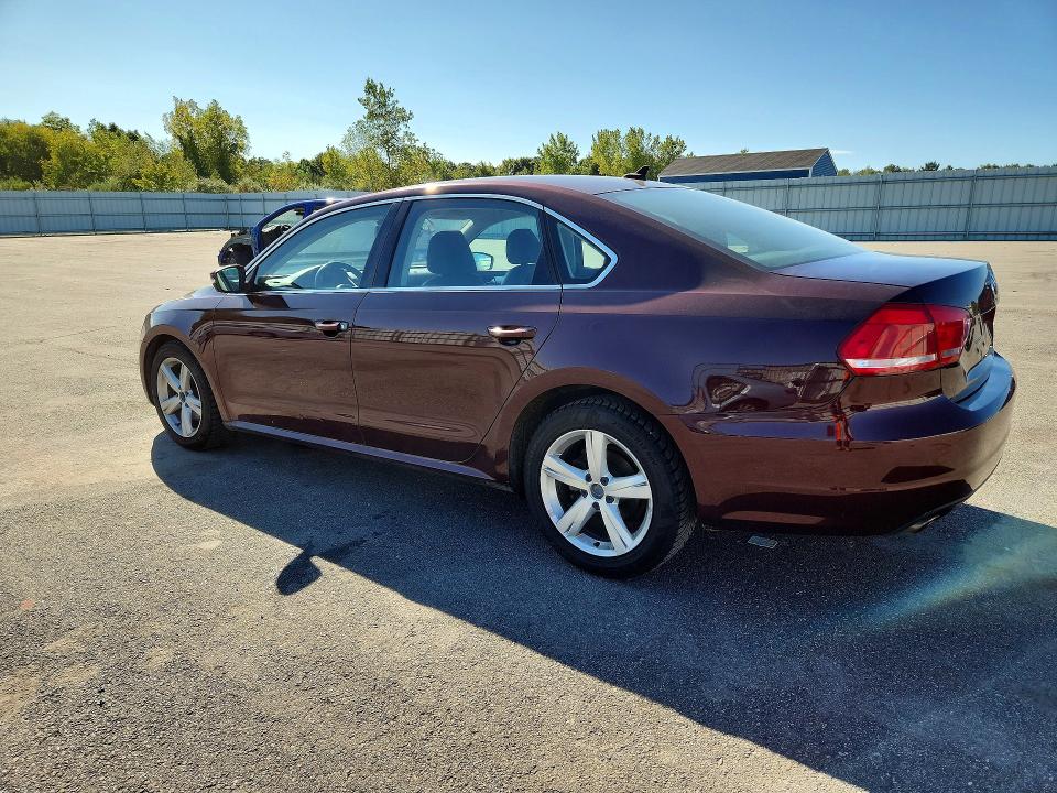 69072626 :رقم المزاد ، 1VWBP7A39DC001414 vin ، 2013 Volkswagen Passat مزاد بيع