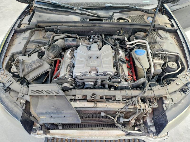 67697946 :رقم المزاد ، WAUVGAFH5BN003385 vin ، 2011 Audi S5 مزاد بيع