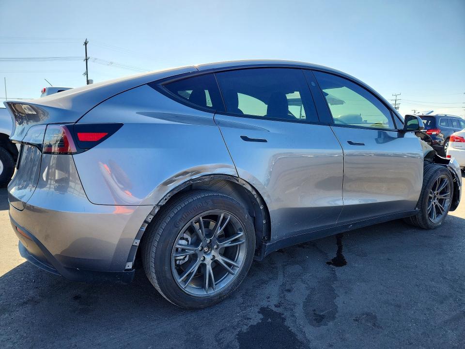 Продаж на аукціоні авто 2025 Tesla Model Y, vin: 7SAYGDED9SF242133, номер лоту: 67918046
