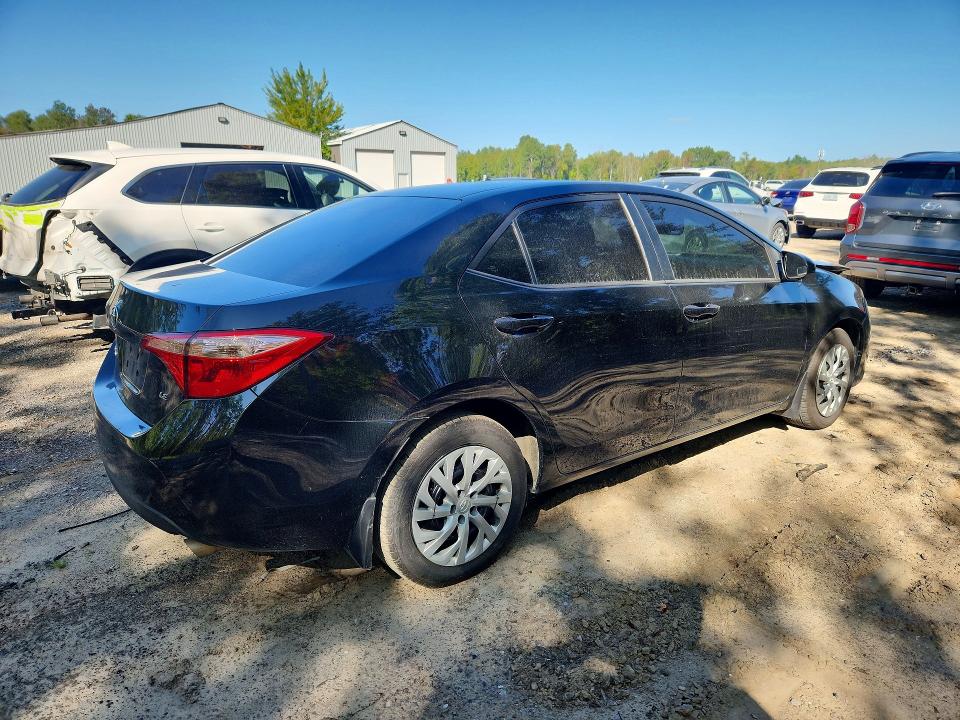 2018 Toyota Corolla მანქანა იყიდება აუქციონზე, vin: 2T1BURHE5JC097771, აუქციონის ნომერი: 68410686