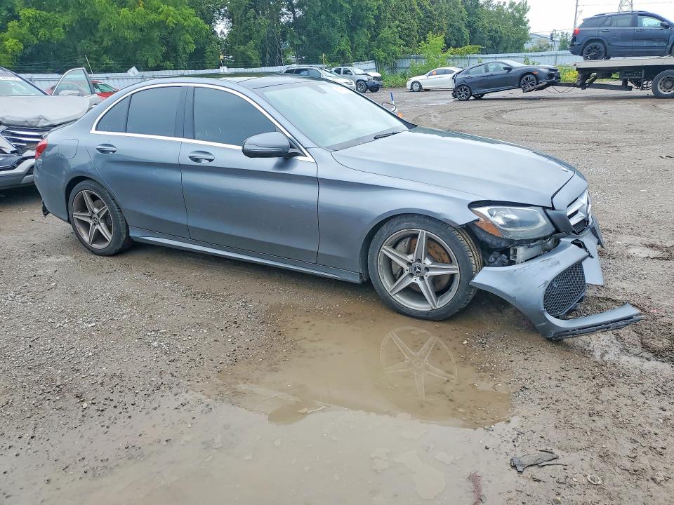 2017 Mercedes-benz C მანქანა იყიდება აუქციონზე, vin: 55SWF4KB5HU226335, აუქციონის ნომერი: 67667696