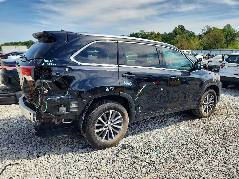 55885686 :رقم المزاد ، 5TDJZRFH4HS417187 vin ، 2017 Toyota Highlander مزاد بيع