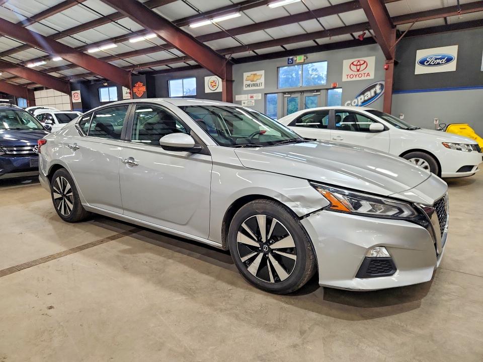 Продажа на аукционе авто 2021 Nissan Altima, vin: 1N4BL4DV6MN359526, номер лота: 71027096