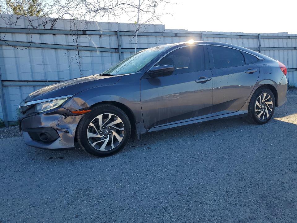 2018 Honda Civic მანქანა იყიდება აუქციონზე, vin: 2HGFC2F86JH024585, აუქციონის ნომერი: 69553576