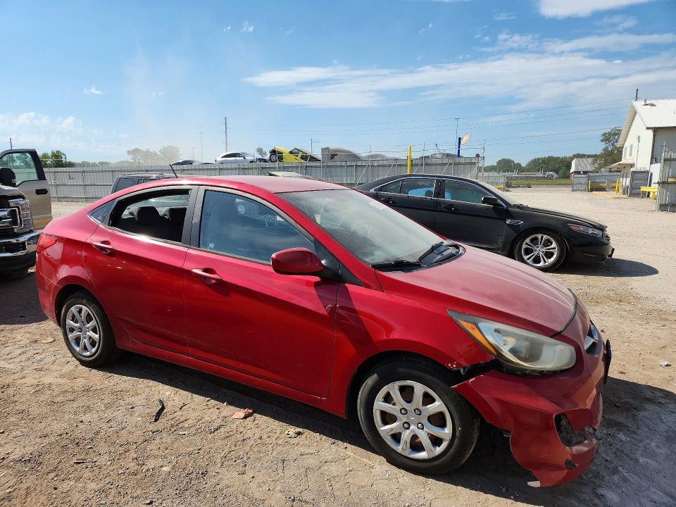 2013 Hyundai Accent მანქანა იყიდება აუქციონზე, vin: KMHCT4AE7DU494812, აუქციონის ნომერი: 67188546