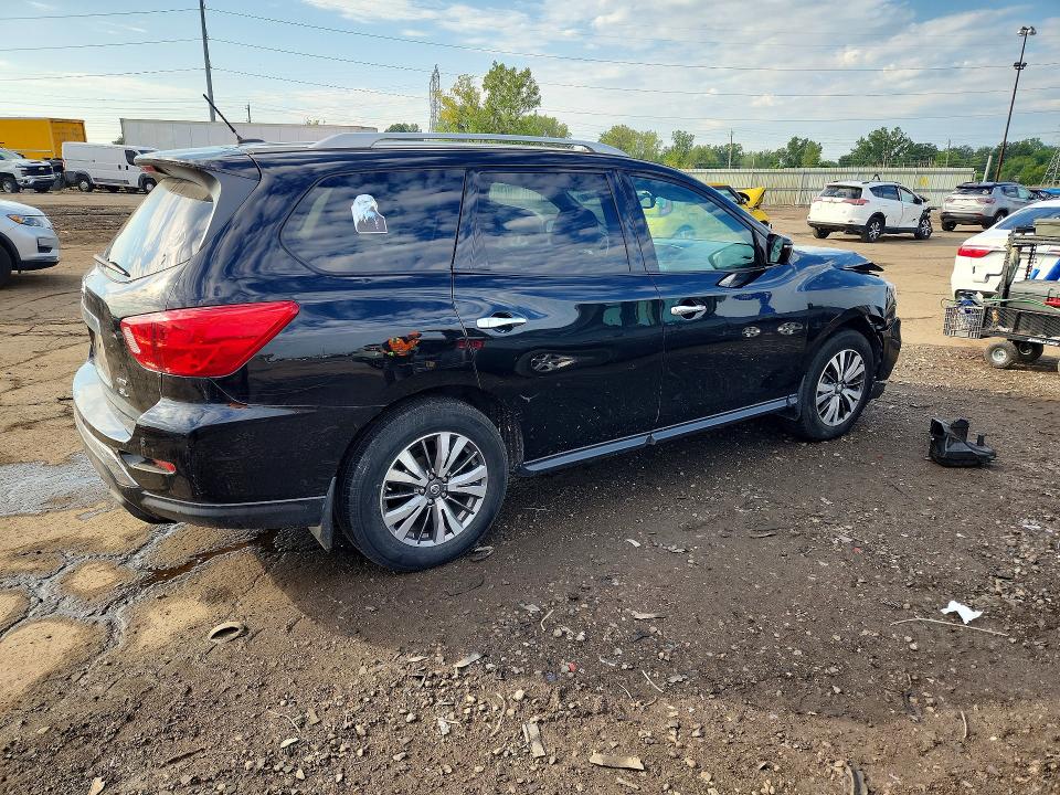 66592426 :رقم المزاد ، 5N1DR2MM6HC608532 vin ، 2017 Nissan Pathfinder مزاد بيع