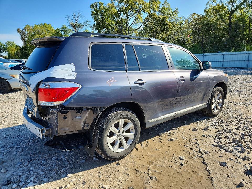 Продажа на аукционе авто 2012 Toyota Highlander, vin: 5TDBK3EH4CS173735, номер лота: 68043336