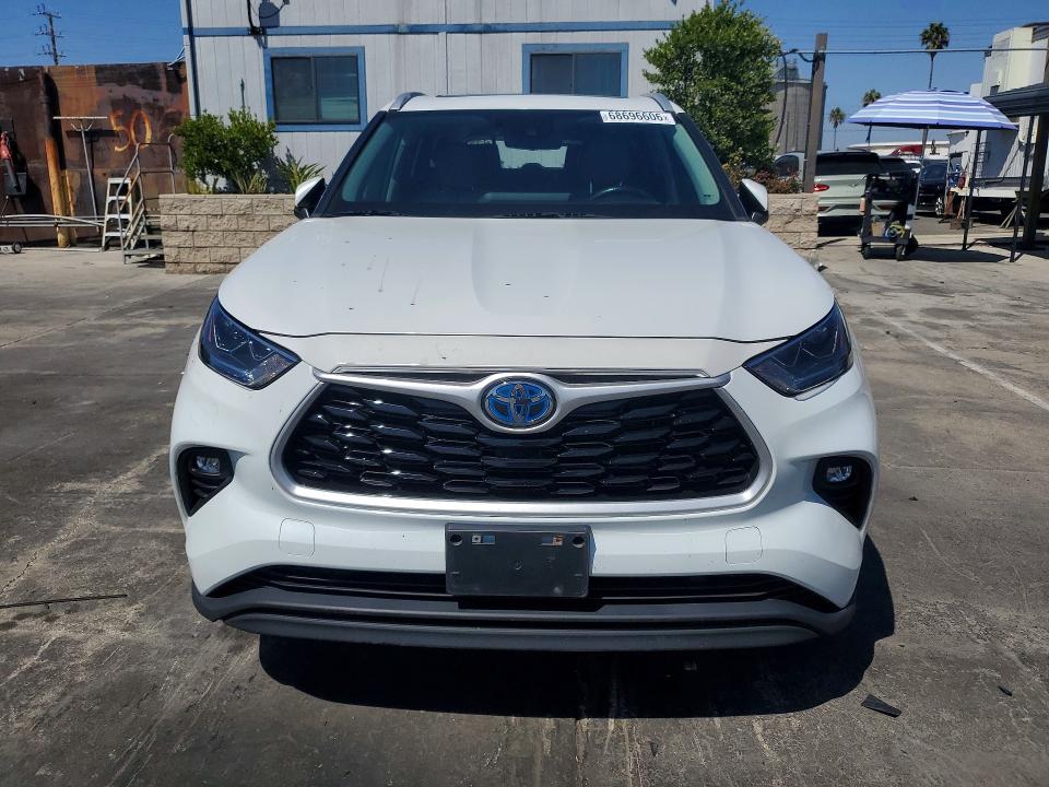 Продаж на аукціоні авто 2023 Toyota Highlander, vin: 5TDABRCH4PS566383, номер лоту: 68696606