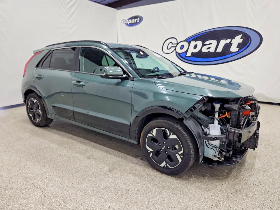 Продажа на аукционе авто 2023 Kia Niro, vin: KNDCR3L12P5024581, номер лота: 70857776