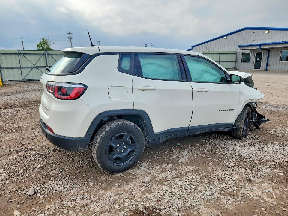 67393046 :رقم المزاد ، 3C4NJDABXJT344790 vin ، 2018 Jeep Compass مزاد بيع