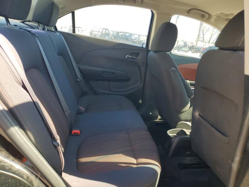 68226596 :رقم المزاد ، 1G1JC5SH7G4171531 vin ، 2016 Chevrolet Sonic مزاد بيع