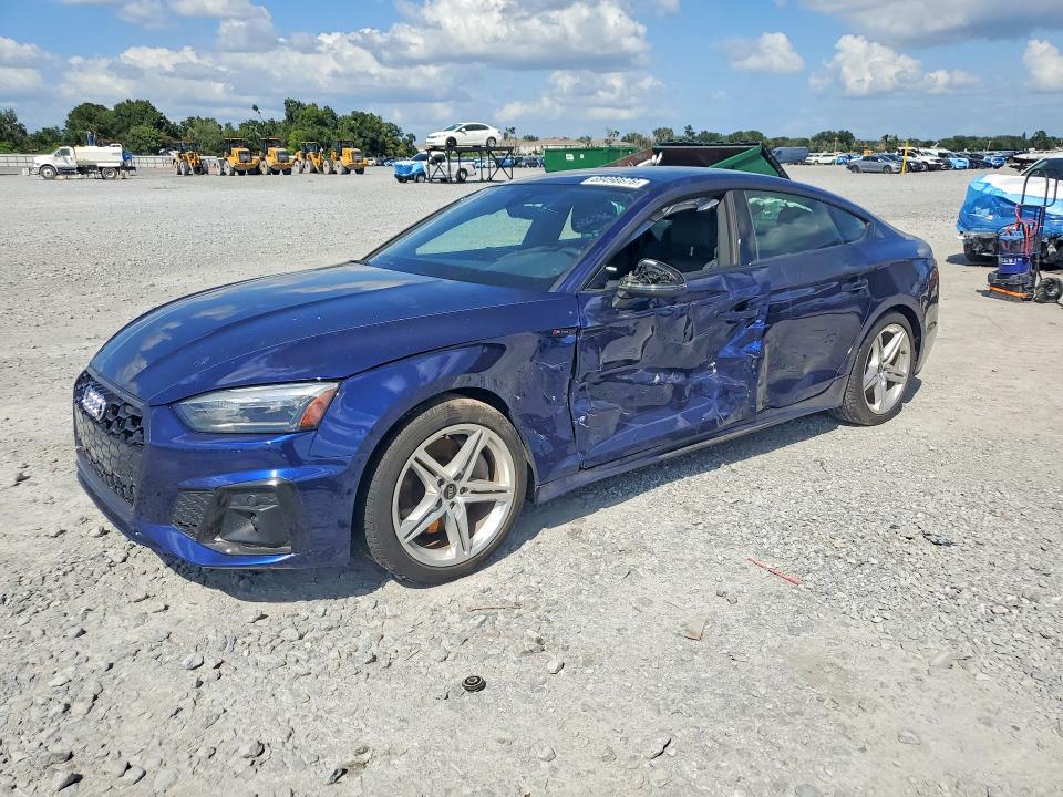 69498676 :رقم المزاد ، WAUDACF5XMA044698 vin ، 2021 Audi A5 مزاد بيع