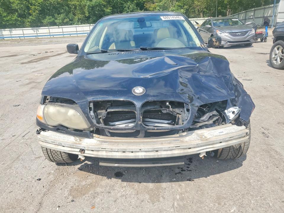 68014946 :رقم المزاد ، WBAEW53432PG09271 vin ، 2002 Bmw 330 مزاد بيع