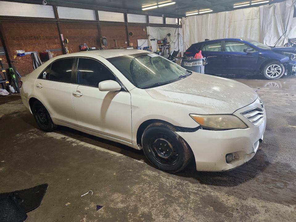 68871716 :رقم المزاد ، 4T4BF3EKXAR077022 vin ، 2010 Toyota Camry مزاد بيع