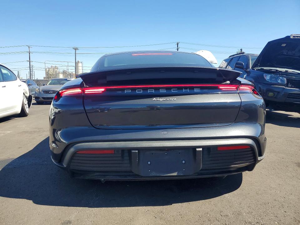 67494486 :رقم المزاد ، WP0AA2Y10MSA17971 vin ، 2021 Porsche Taycan مزاد بيع