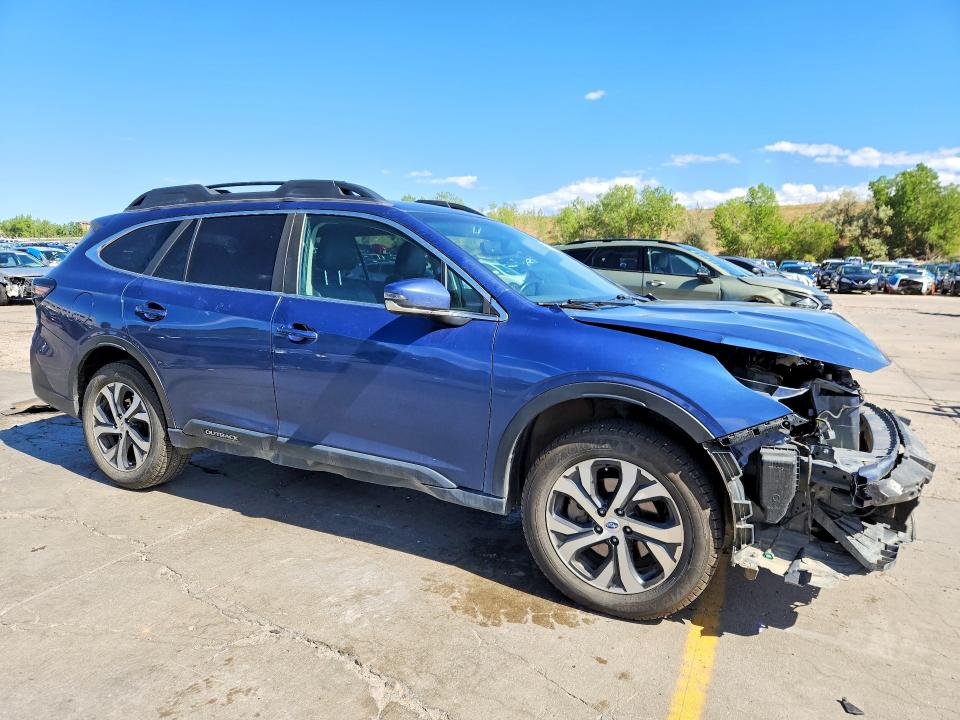 67198526 :رقم المزاد ، 4S4BTAMC5M3157047 vin ، 2021 Subaru Outback مزاد بيع