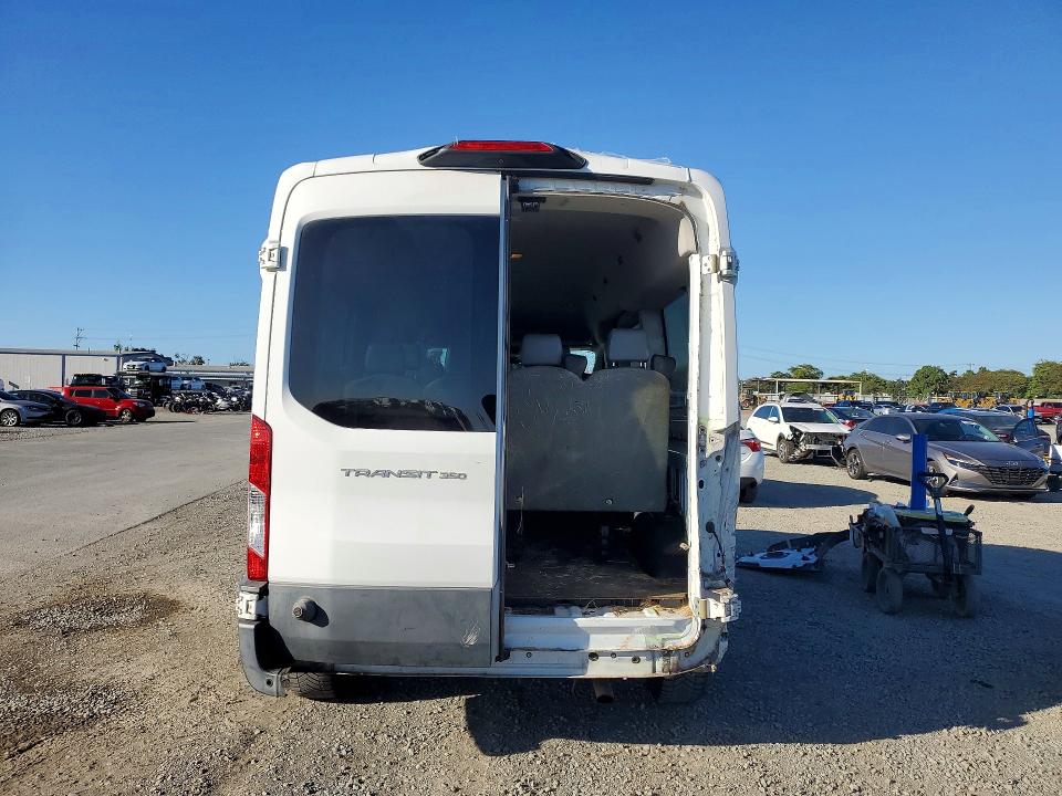 Продажа на аукционе авто 2018 Ford Transit, vin: 1FBZX2CM9JKB15493, номер лота: 68878986