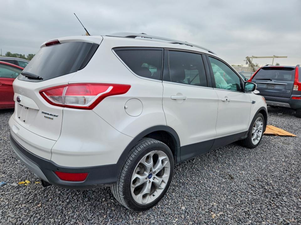 2013 Ford Escape მანქანა იყიდება აუქციონზე, vin: 1FMCU9J92DUA78275, აუქციონის ნომერი: 69682236