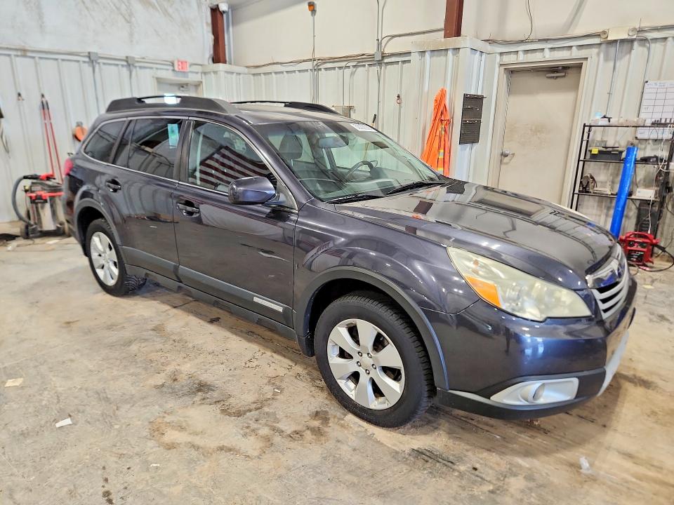 68022006 :رقم المزاد ، 4S4BRCKC7B3387408 vin ، 2011 Subaru Outback مزاد بيع