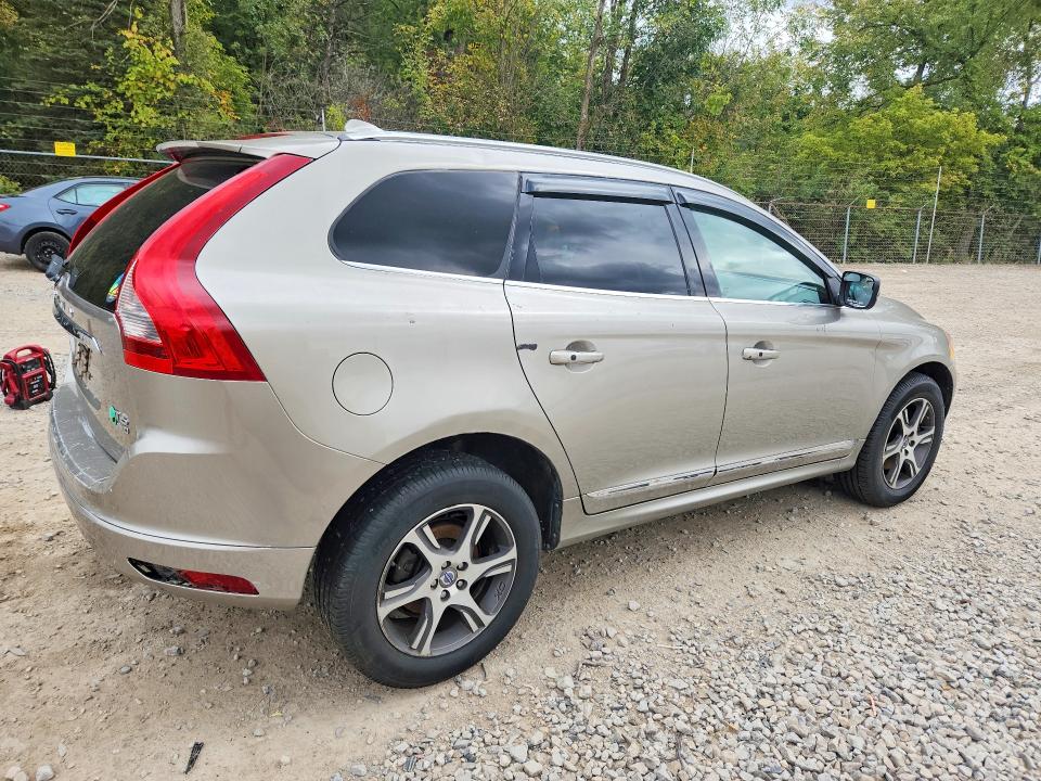 2015 Volvo Xc60 მანქანა იყიდება აუქციონზე, vin: YV4902RC0F2580036, აუქციონის ნომერი: 70995166