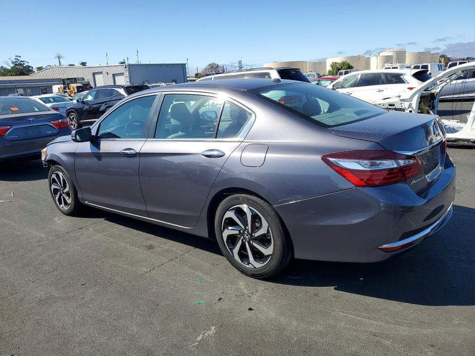 69815976 :رقم المزاد ، 1HGCR2F87HA206273 vin ، 2017 Honda Accord مزاد بيع