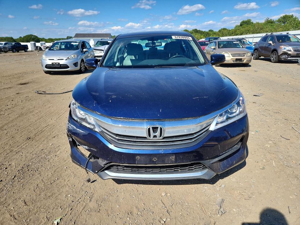 Продажа на аукционе авто 2016 Honda Accord, vin: 1HGCR2F80GA115179, номер лота: 67838066