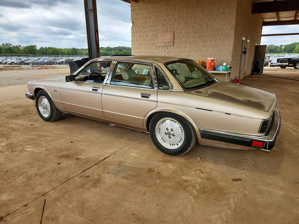 Продажа на аукционе авто 1994 Jaguar Vandenplas, vin: SAJKX1743RC706573, номер лота: 68462186