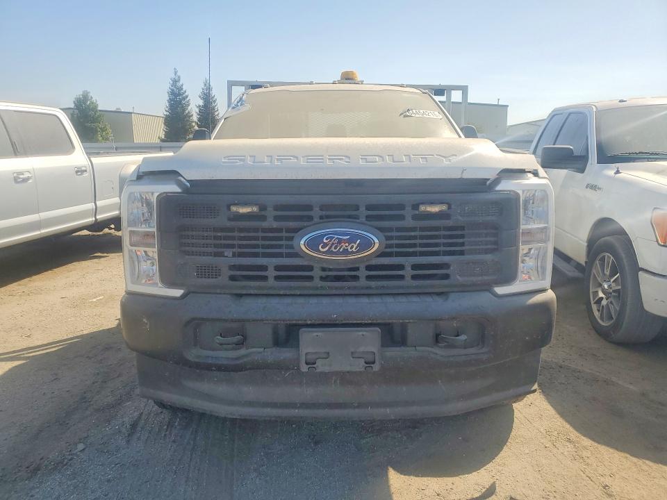 2023 Ford F350 მანქანა იყიდება აუქციონზე, vin: 1FDRF3HT9PEC44552, აუქციონის ნომერი: 64454216