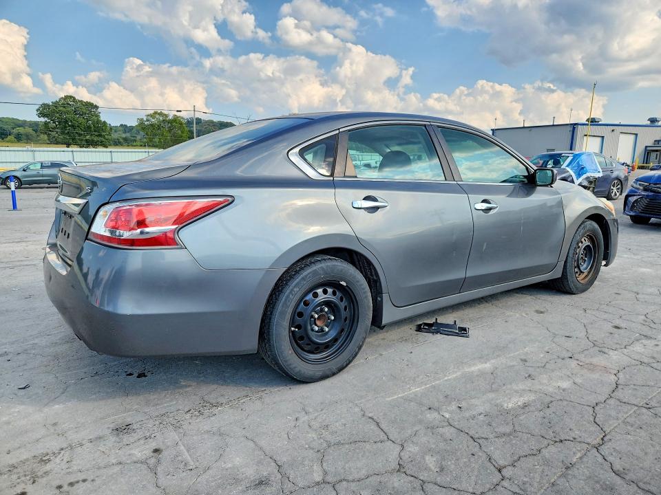 Продаж на аукціоні авто 2015 Nissan Altima, vin: 1N4AL3AP4FN335207, номер лоту: 69561856