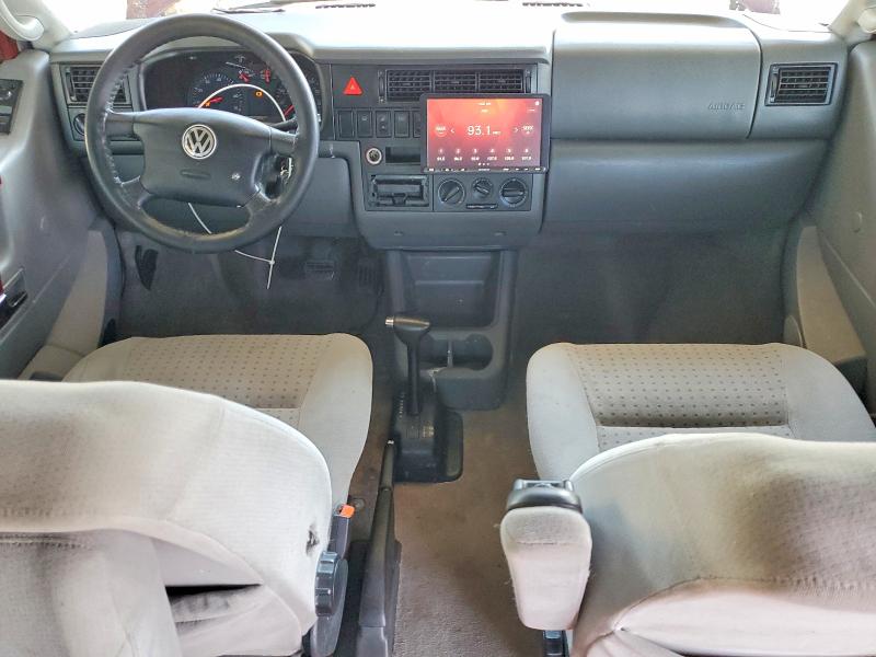 69086186 :رقم المزاد ، WV2NB47082H013498 vin ، 2002 Volkswagen Eurovan مزاد بيع